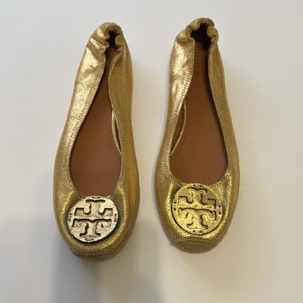 Tory Burch Espadrille Flat

Worn one time.